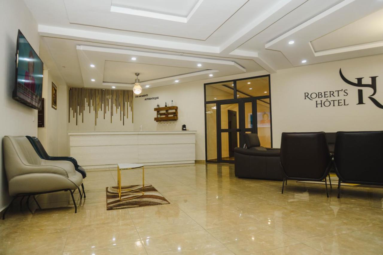 Robert'S Hotel Abidjan Exterior foto